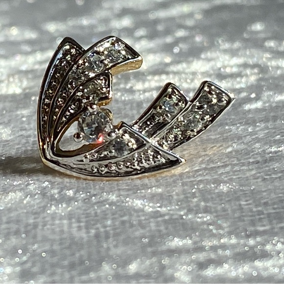 Jacqueline Kennedy JBK Clear Crystal Rhinestone Two Tone Earrings - Picture 7 of 14